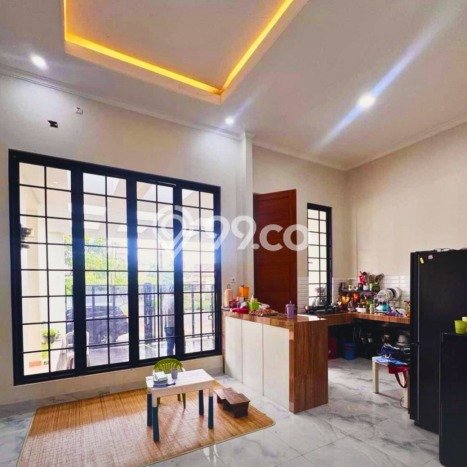 Hunian Mewah LB 150m2 Siap Pakai Desain Elegan di Villa Melati Mas, Tangerang Selatan Hunian Mewah LB 150m2 Siap Pakai Desain Elegan di Villa Melati Mas, Tangerang Selatan