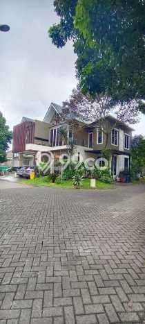 Dijual Rumah Mewah Elegan Dengan View Eksklusif di Sektor 9-Bintaro, Tangerang Selatan Dijual Rumah Mewah Elegan Dengan View Eksklusif di Sektor 9-Bintaro, Tangerang Selatan