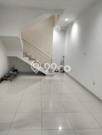 Unit Ruko Dijual di Jakarta Barat LT 56m2 & LB 100m2 Unit Ruko Dijual di Jakarta Barat LT 56m2 & LB 100m2