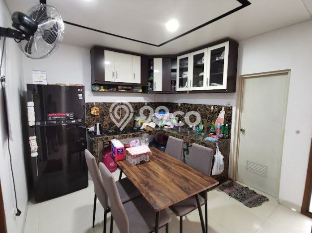 Jual Rumah Luas Megah Dengan View Cantik di Tanjung Duren, Jakarta Barat Jual Rumah Luas Megah Dengan View Cantik di Tanjung Duren, Jakarta Barat