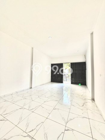 Unit Ruko Dijual di Jakarta Barat LT 86m2 & LB 230m2 Unit Ruko Dijual di Jakarta Barat LT 86m2 & LB 230m2