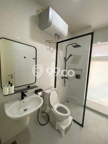 Rumah Luxury Modern Tanpa Renovasi di Joglo Jakarta Barat Rumah Luxury Modern Tanpa Renovasi di Joglo Jakarta Barat