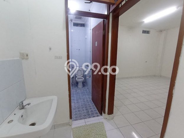 Rumah Mewah LB 300m2 Siap Huni Desain Elegan di Tomang, Jakarta Barat Rumah Mewah LB 300m2 Siap Huni Desain Elegan di Tomang, Jakarta Barat