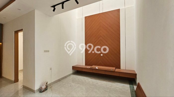 Dijual Rumah Mewah Elegan Dengan View Eksklusif di Duri Kepa, Jakarta Barat Dijual Rumah Mewah Elegan Dengan View Eksklusif di Duri Kepa, Jakarta Barat