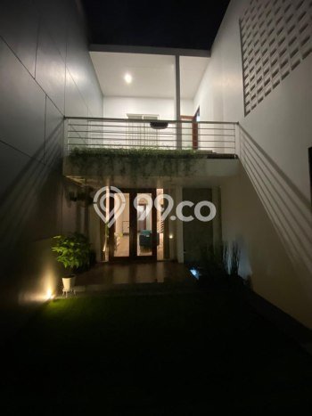 Rumah Luxury Modern Tanpa Renovasi di Joglo Jakarta Barat Rumah Luxury Modern Tanpa Renovasi di Joglo Jakarta Barat