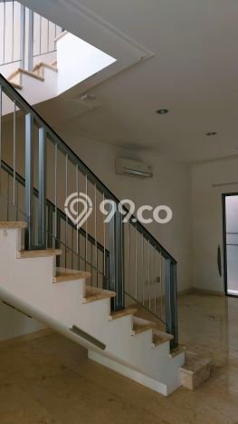 Rumah sewa siap huni 3 Kamar Tidur di Pantai Indah Kapuk, Jakarta Utara Rumah sewa siap huni 3 Kamar Tidur di Pantai Indah Kapuk, Jakarta Utara
