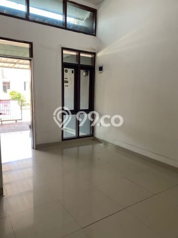 Lokasi strategis! Rumah siap huni disewakan di Antapani LB 100m2 Lokasi strategis! Rumah siap huni disewakan di Antapani LB 100m2