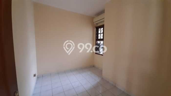 Disewakan Cepat Rumah Kondisi Baik di Area Arcamanik, Bandung Disewakan Cepat Rumah Kondisi Baik di Area Arcamanik, Bandung