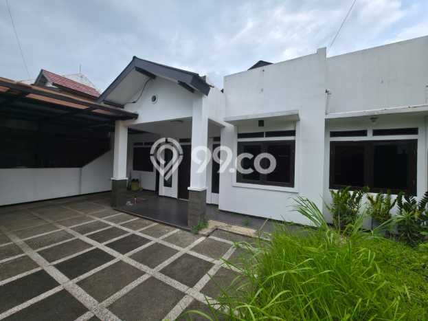 Rumah Bagus Siap Huni Di Antapani Luas 100m2 Lokasi Strategis Rumah Bagus Siap Huni Di Antapani Luas 100m2 Lokasi Strategis