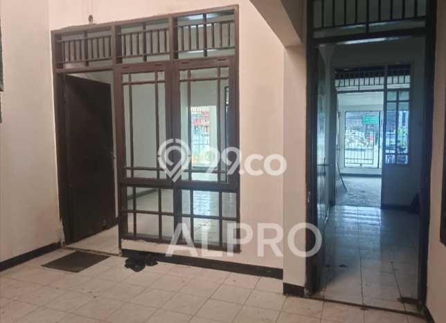 Lokasi strategis! Rumah siap huni disewakan di Antapani LB 100m2 Lokasi strategis! Rumah siap huni disewakan di Antapani LB 100m2