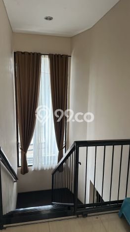 Disewakan! Rumah 3 Kamar Tidur &
3 Kamar Mandi di Dago, Bandung Disewakan! Rumah 3 Kamar Tidur &
3 Kamar Mandi di Dago, Bandung
