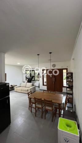 For Sale Rumah 2 Kamar Lokasi Strategis Nyaman dan Strategis di Pesanggrahan For Sale Rumah 2 Kamar Lokasi Strategis Nyaman dan Strategis di Pesanggrahan