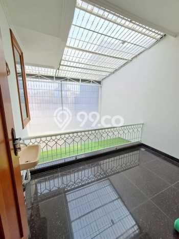 Dijual Rumah Luas Megah Dengan View Cantik di Joglo, Jakarta Barat Dijual Rumah Luas Megah Dengan View Cantik di Joglo, Jakarta Barat