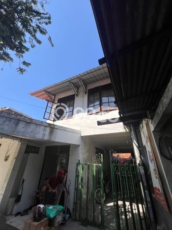 Siap Huni Rumah Mewah 7 Kamar di Tambaksari Dekat ke Mana Saja Siap Huni Rumah Mewah 7 Kamar di Tambaksari Dekat ke Mana Saja