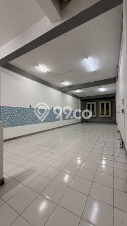 Ruko Dijual di Surabaya LT 85m2 & LB 85m2 Lokasi Terbaik! Ruko Dijual di Surabaya LT 85m2 & LB 85m2 Lokasi Terbaik!