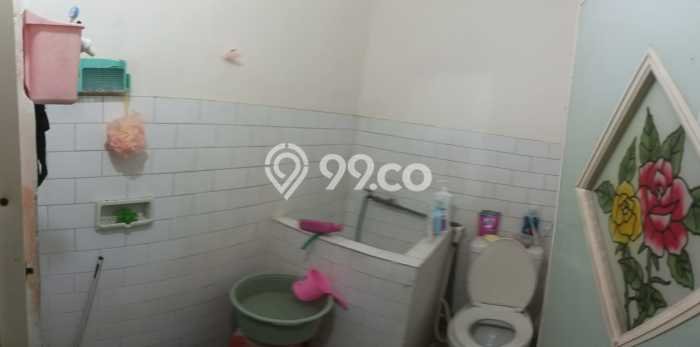 Dijual Rumah 5 Kamar Lokasi Ideal Nyaman dan Strategis di Wiyung Dijual Rumah 5 Kamar Lokasi Ideal Nyaman dan Strategis di Wiyung