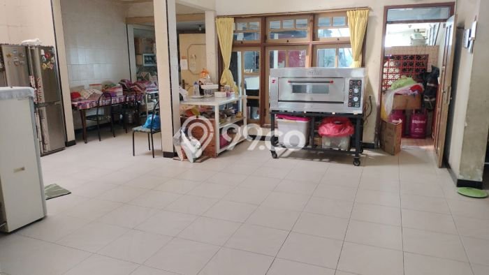 Rumah Luxury Modern Tanpa Renovasi di Darmo permai Surabaya Rumah Luxury Modern Tanpa Renovasi di Darmo permai Surabaya