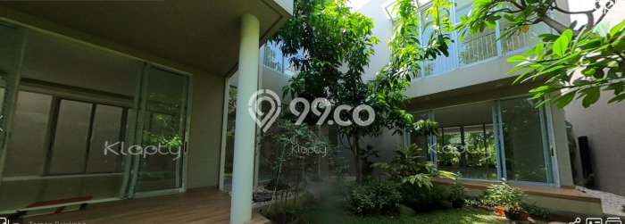 Ready to Use! Premium House LT 480m2 Desain Elegan di Dharma Husada Ready to Use! Premium House LT 480m2 Desain Elegan di Dharma Husada