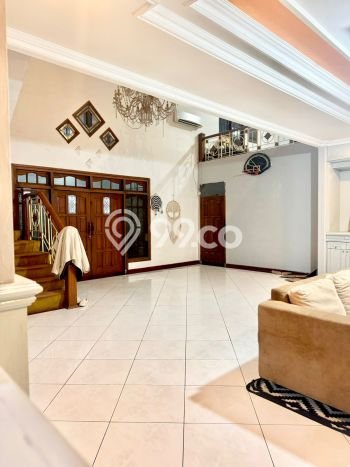 For Sale Rumah Mewah Exclusive di Waru, Sidoarjo For Sale Rumah Mewah Exclusive di Waru, Sidoarjo