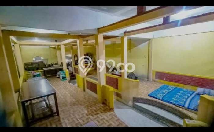 Komersial Dijual di Kebomas LT 480m2, LB 300m2 untuk Investasi Komersial Dijual di Kebomas LT 480m2, LB 300m2 untuk Investasi