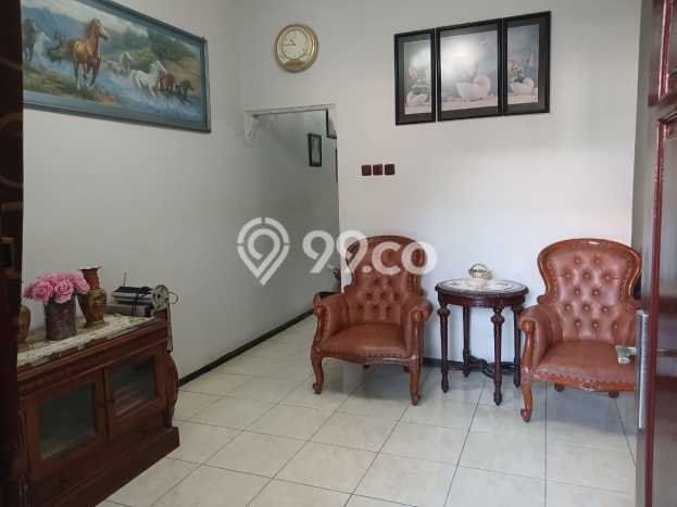 Rumah Modern 5 KT di Kebraon Surabaya Rumah Modern 5 KT di Kebraon Surabaya