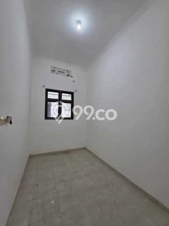 Dijual Rumah Strategis Bagus Punya 3 KT di Tambaksari Surabaya SHM Dijual Rumah Strategis Bagus Punya 3 KT di Tambaksari Surabaya SHM