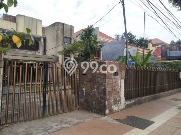 For Sale! Luxury House LT 1000m2 Desain Elegan di Raya Darmo For Sale! Luxury House LT 1000m2 Desain Elegan di Raya Darmo