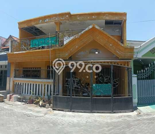 Dijual Rumah 5 Kamar Lokasi Ideal Nyaman dan Strategis di Wiyung Dijual Rumah 5 Kamar Lokasi Ideal Nyaman dan Strategis di Wiyung