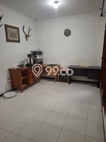 Dijual Rumah Strategis Bagus Punya 4 KT di Wiyung Surabaya SHM Dijual Rumah Strategis Bagus Punya 4 KT di Wiyung Surabaya SHM