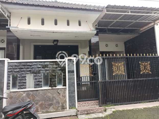 Dijual Cepat Rumah Favorit Siap Huni LB 145m2 di Taman, Sidoarjo Dijual Cepat Rumah Favorit Siap Huni LB 145m2 di Taman, Sidoarjo