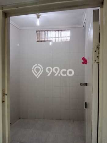 Disewakan! Rumah 3 Kamar Tidur &
2 Kamar Mandi di Undaan, Surabaya Disewakan! Rumah 3 Kamar Tidur &
2 Kamar Mandi di Undaan, Surabaya