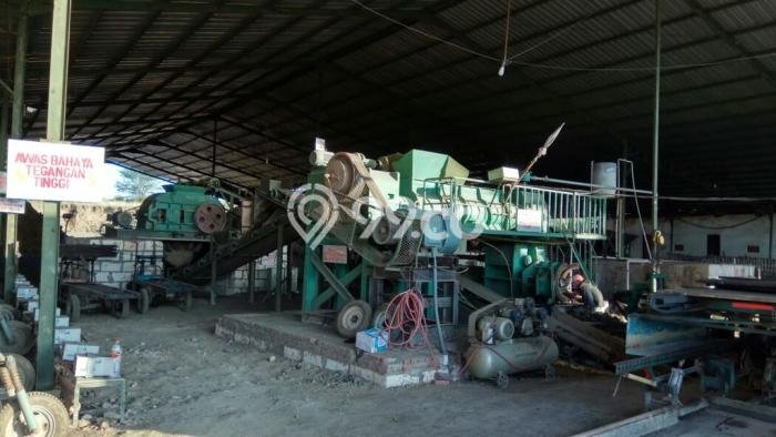 Pabrik Paling Dicari LB 500m2 Dijual di Mantup Pabrik Paling Dicari LB 500m2 Dijual di Mantup