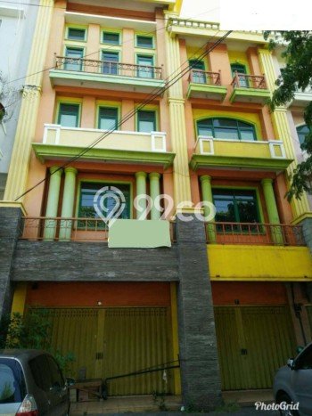 Unit Ruko Dijual di Surabaya LT 171m2 & LB 171m2 Unit Ruko Dijual di Surabaya LT 171m2 & LB 171m2