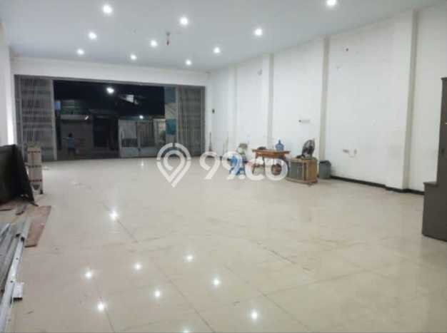 Ruko Dijual di Surabaya LT 224m2 & LB 300m2 Lokasi Terbaik! Ruko Dijual di Surabaya LT 224m2 & LB 300m2 Lokasi Terbaik!