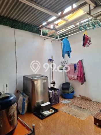 Hunian Cantik Minimalis Lb 110m2 di Jambangan, Surabaya Hunian Cantik Minimalis Lb 110m2 di Jambangan, Surabaya