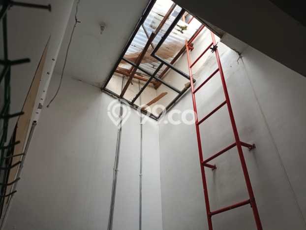 Jual Rumah Favorit Siap Huni LB 145m2 di Waru, Sidoarjo Jual Rumah Favorit Siap Huni LB 145m2 di Waru, Sidoarjo