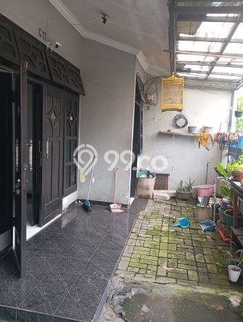 Rumah Modern Minimalis 3 KT Bisa Langsung Pindah di Taman Rumah Modern Minimalis 3 KT Bisa Langsung Pindah di Taman