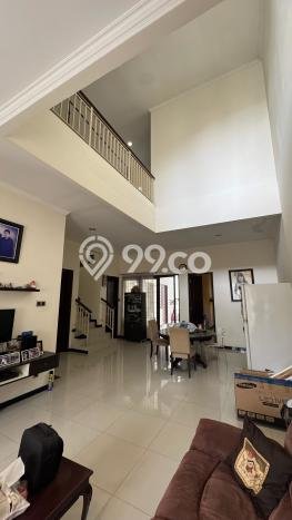 Rumah Mewah LB 250m2 Siap Pakai Desain Elegan di Nginden, Surabaya Rumah Mewah LB 250m2 Siap Pakai Desain Elegan di Nginden, Surabaya