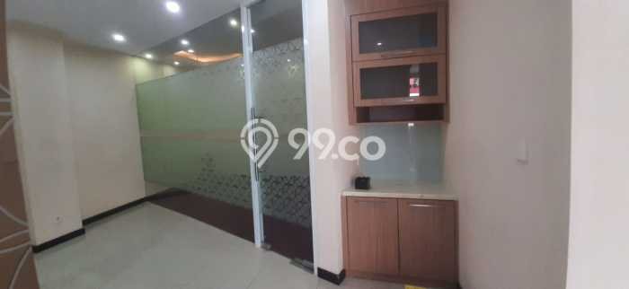 Unit Komersial Dijual di Kebayoran Baru Jakarta Selatan 365m2 Unit Komersial Dijual di Kebayoran Baru Jakarta Selatan 365m2
