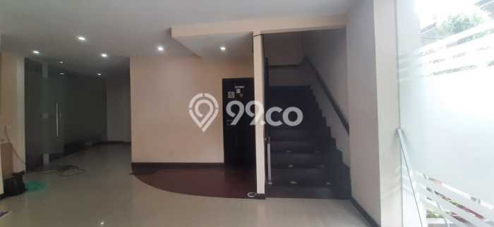 Unit Komersial Dijual di Kebayoran Baru Jakarta Selatan 365m2 Unit Komersial Dijual di Kebayoran Baru Jakarta Selatan 365m2