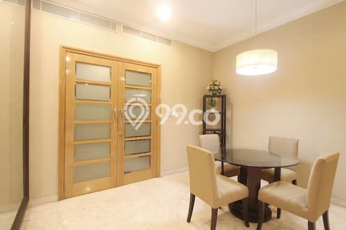 Hunian Apartemen Disewakan Murah 144m2 di Kebayoran Lama, Cocok untuk Tempat Tinggal Anda Hunian Apartemen Disewakan Murah 144m2 di Kebayoran Lama, Cocok untuk Tempat Tinggal Anda