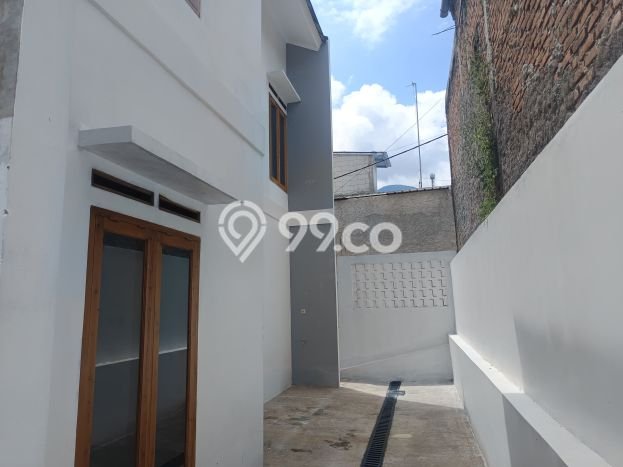 Dijual Cepat Rumah Bagus Siap Huni LB 80m2 di Cileunyi, Bandung Dijual Cepat Rumah Bagus Siap Huni LB 80m2 di Cileunyi, Bandung