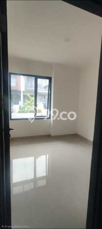 Dijual Rumah Eksklusif 3 KT di Gading Serpong, Tangerang Dijual Rumah Eksklusif 3 KT di Gading Serpong, Tangerang