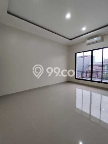 For Sale Hunian Rumah Nyaman 4 KT di Serpong Regency Melati Mas, Tangerang Selatan For Sale Hunian Rumah Nyaman 4 KT di Serpong Regency Melati Mas, Tangerang Selatan