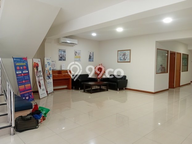 Dijual Kantor di Gambir Jakarta Pusat LT 319m2 / LB 250m2 Dijual Kantor di Gambir Jakarta Pusat LT 319m2 / LB 250m2