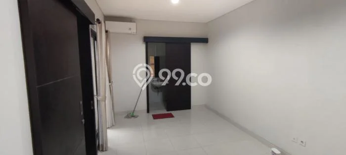 Disewakan! Rumah 4 Kamar Tidur &
4 Kamar Mandi di BSD Delatinos, Tangerang Disewakan! Rumah 4 Kamar Tidur &
4 Kamar Mandi di BSD Delatinos, Tangerang