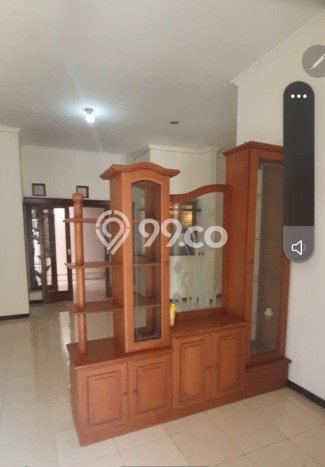Disewakan segera hunian minimalis lokasi strategis 4 Kamar di Wiyung, Surabaya Disewakan segera hunian minimalis lokasi strategis 4 Kamar di Wiyung, Surabaya