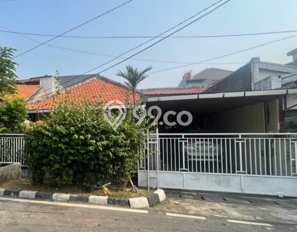 Rumah Elit LB 200m2 Siap Huni Desain Elegan di Pejompongan, Jakarta Pusat Rumah Elit LB 200m2 Siap Huni Desain Elegan di Pejompongan, Jakarta Pusat