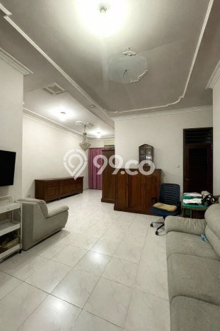 Rumah Modern 3 KT di Sukomanunggal Surabaya Semi Furnished Rumah Modern 3 KT di Sukomanunggal Surabaya Semi Furnished