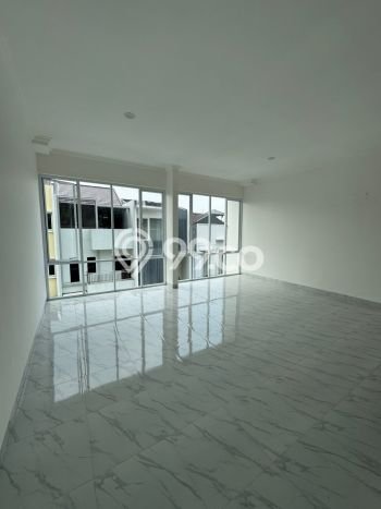Rumah Eksklusif Dijual LT 102m2 di Kelapa Gading, Jakarta Utara Rumah Eksklusif Dijual LT 102m2 di Kelapa Gading, Jakarta Utara